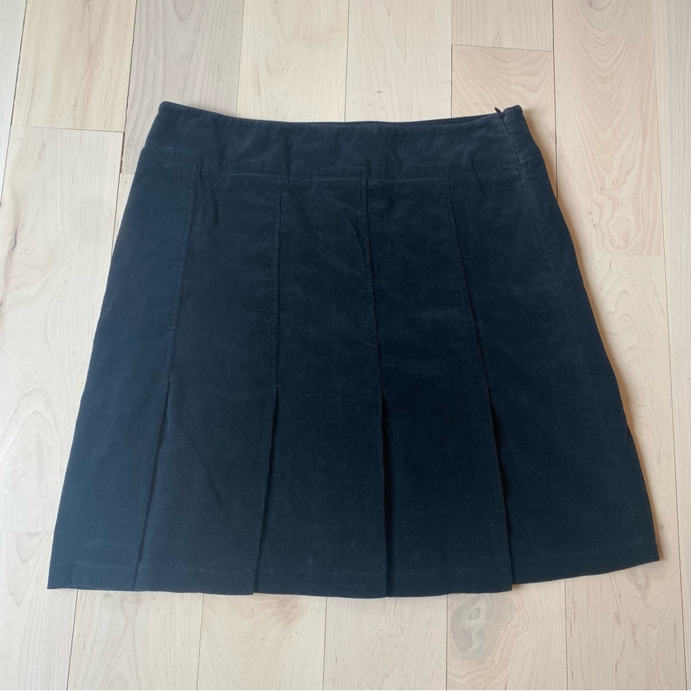 Burberry Black corduroy pleated skirt size US 10